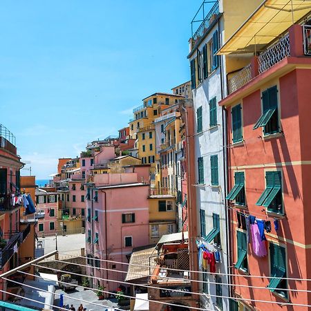 Peppiniello Apartment Riomaggiore Bagian luar foto