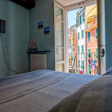 Peppiniello Apartment Riomaggiore Bagian luar foto