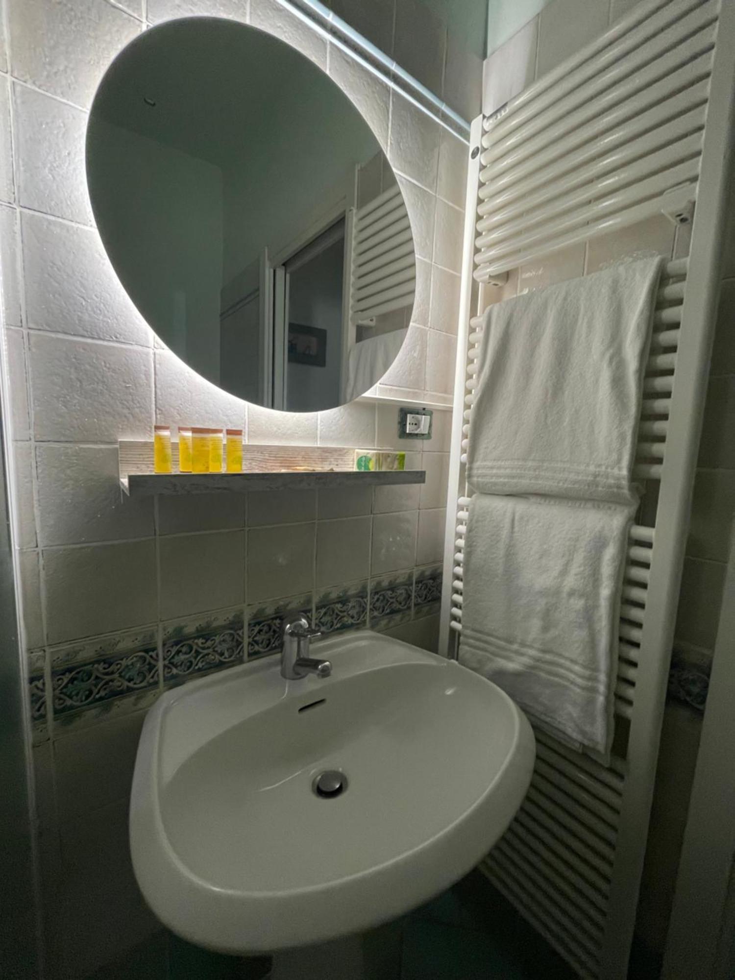 Peppiniello Apartment Riomaggiore Bagian luar foto