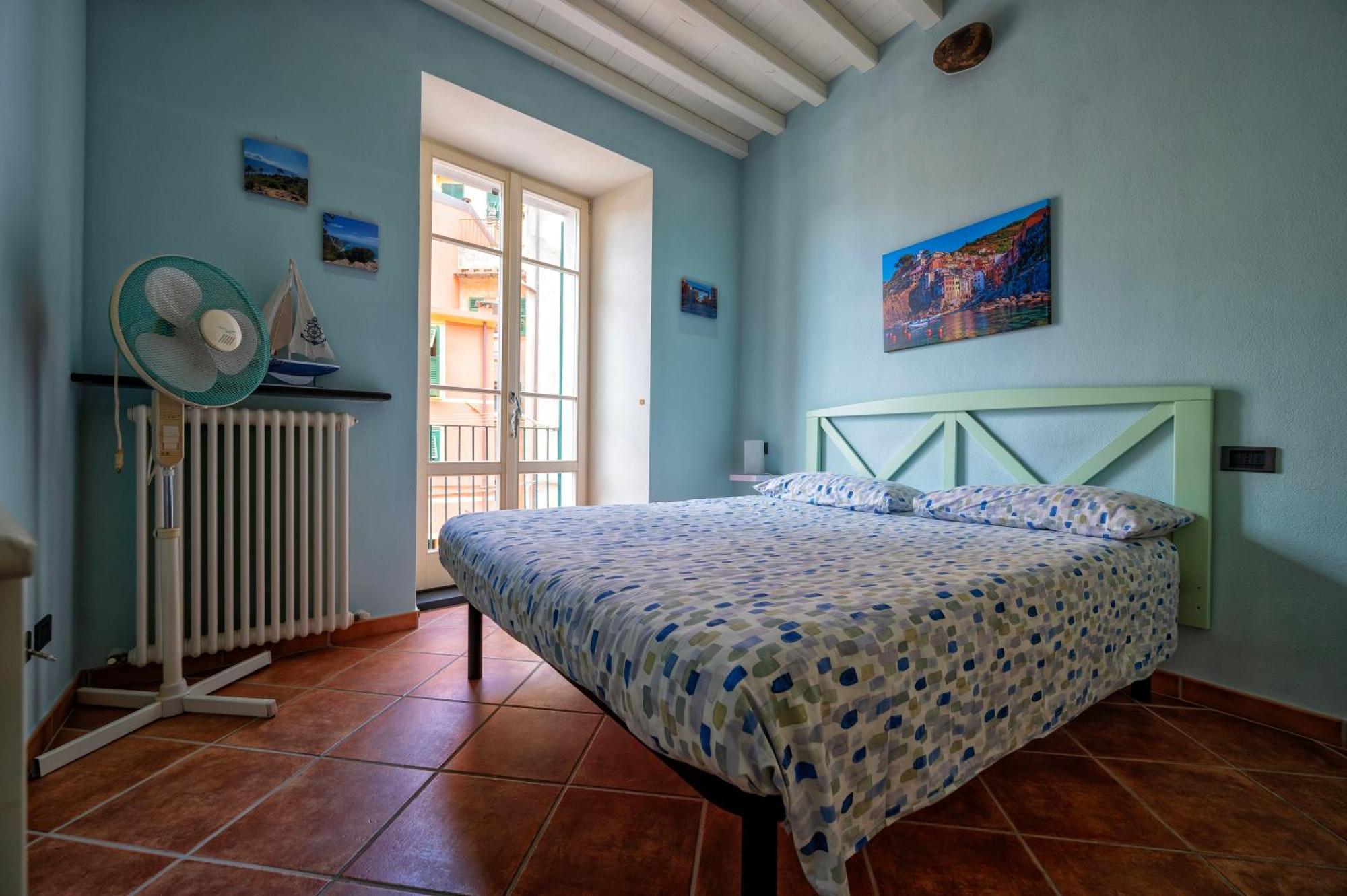 Peppiniello Apartment Riomaggiore Bagian luar foto