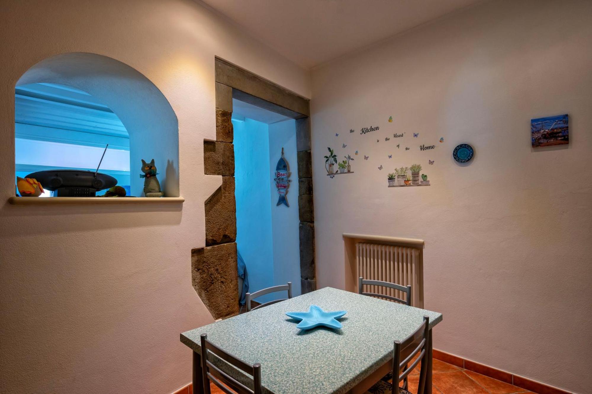 Peppiniello Apartment Riomaggiore Bagian luar foto
