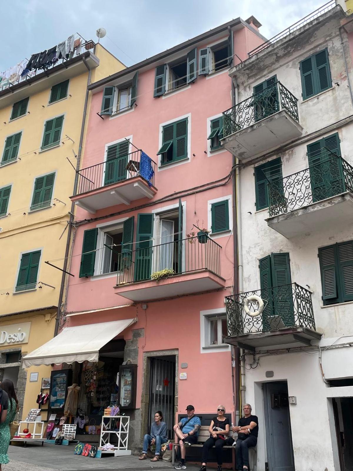 Peppiniello Apartment Riomaggiore Bagian luar foto